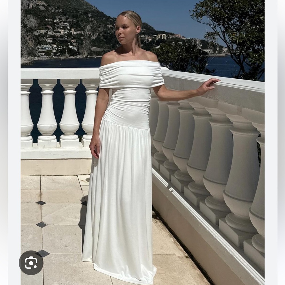 Off Shoulder Low Waist Maxi Dress